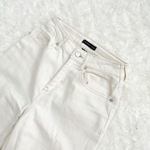 CREAM DEMIN STRAIGHT LEG